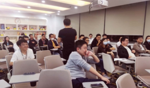 移动应用矩阵再升级，小牛互娱广募精英推动行业变革