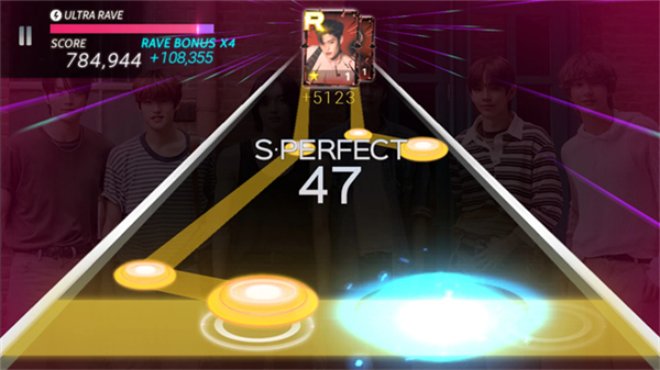 SUPERSTAR SMTOWN安卓版截图